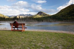 toad-river-lodge-reflection-lake
